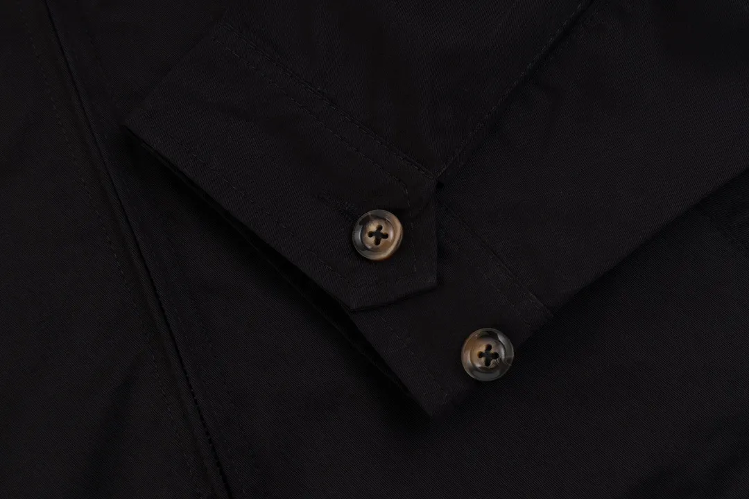 P306 💰Ralph Lauren/Ralph Lauren American vintage classic lapel old cadre retro jacket, thickened in autumn and winter, woolen lining, classic design, timeless classic, thick cotton fabric, showing a sense of vintage, collar and cuffs colorful plaid embellishment, looks good on both men and women, comfortable and comfortable, focuses on relaxed retro YYDS, one for each man and woman, an indispensable piece for autumn and winter, the hottest jacket at the moment The 100% cotton twill is thick and thick, and the pure cotton colorful plaid lining is distinguished by digital printing in the market. Exquisite embroidery. The Harrington jacket has a loose fit, is short and fat, and is super versatile. It is clean-fitting and is perfect for men and women!   Color: Khaki Navy Black Size: M/L/XL Item No.: 101579